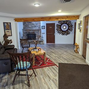Riverwood Resort On The Gunnison